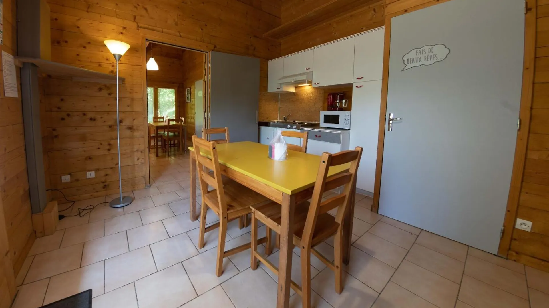 Les Chalets De La Gazonne Sauveterre-de-Rouergue