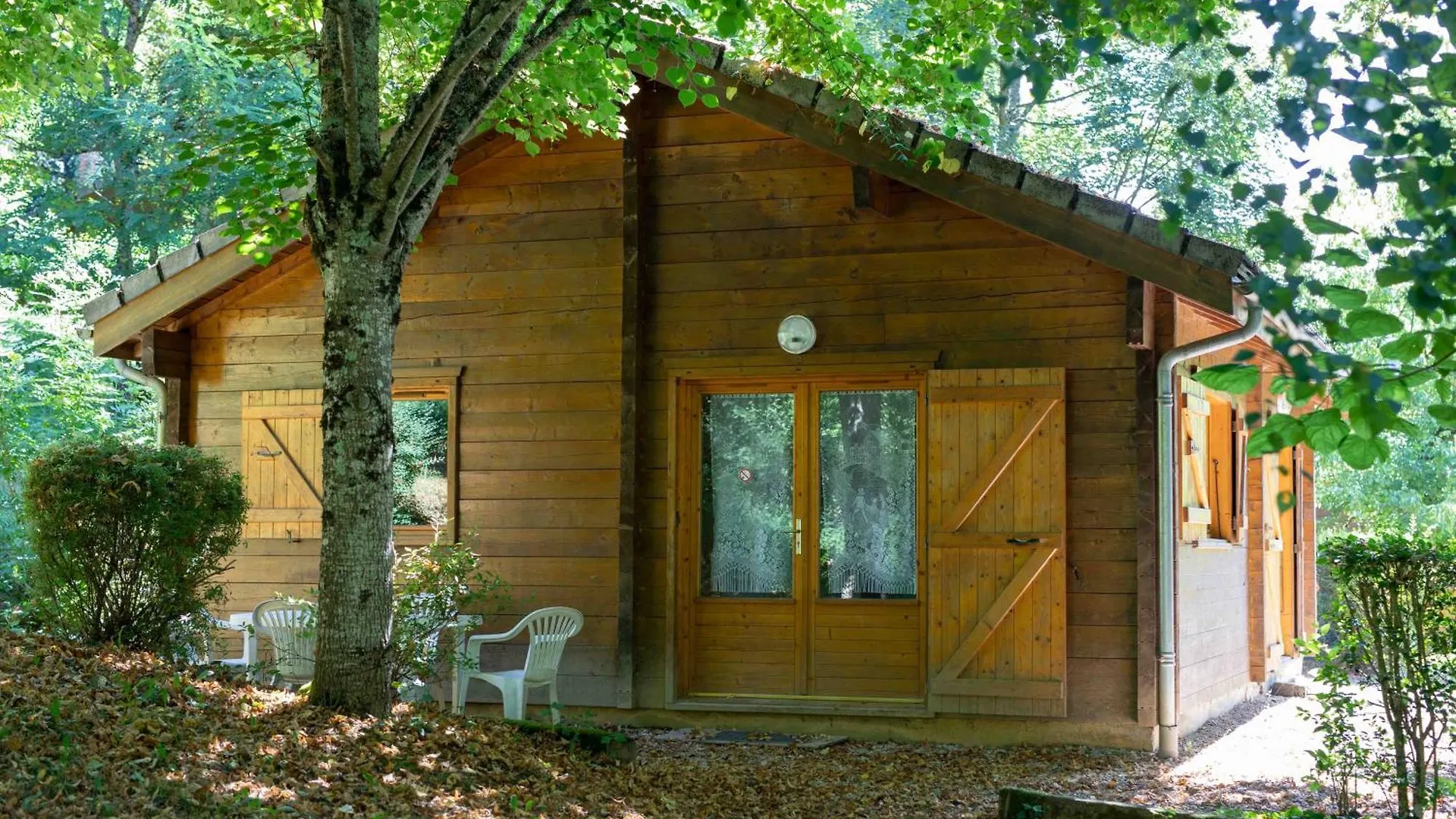 Les Chalets De La Gazonne Sauveterre-de-Rouergue