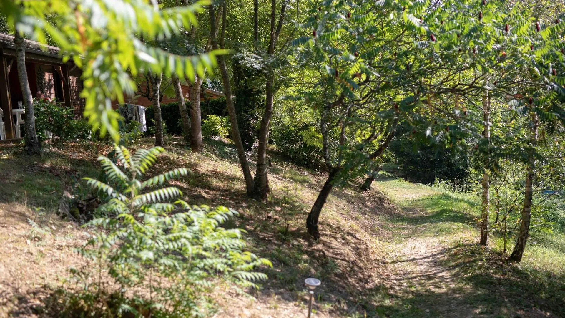 Les Chalets De La Gazonne Sauveterre-de-Rouergue