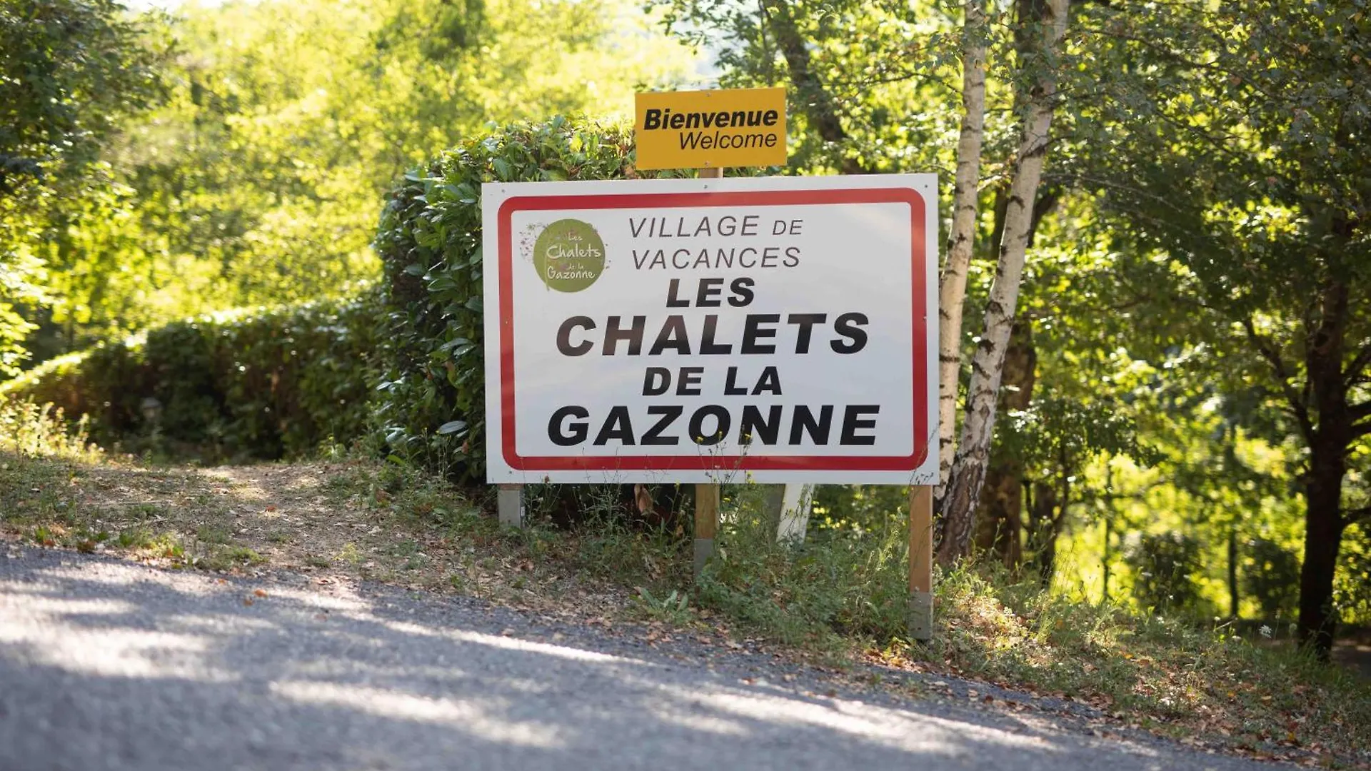 Les Chalets De La Gazonne Sauveterre-de-Rouergue Γαλλία