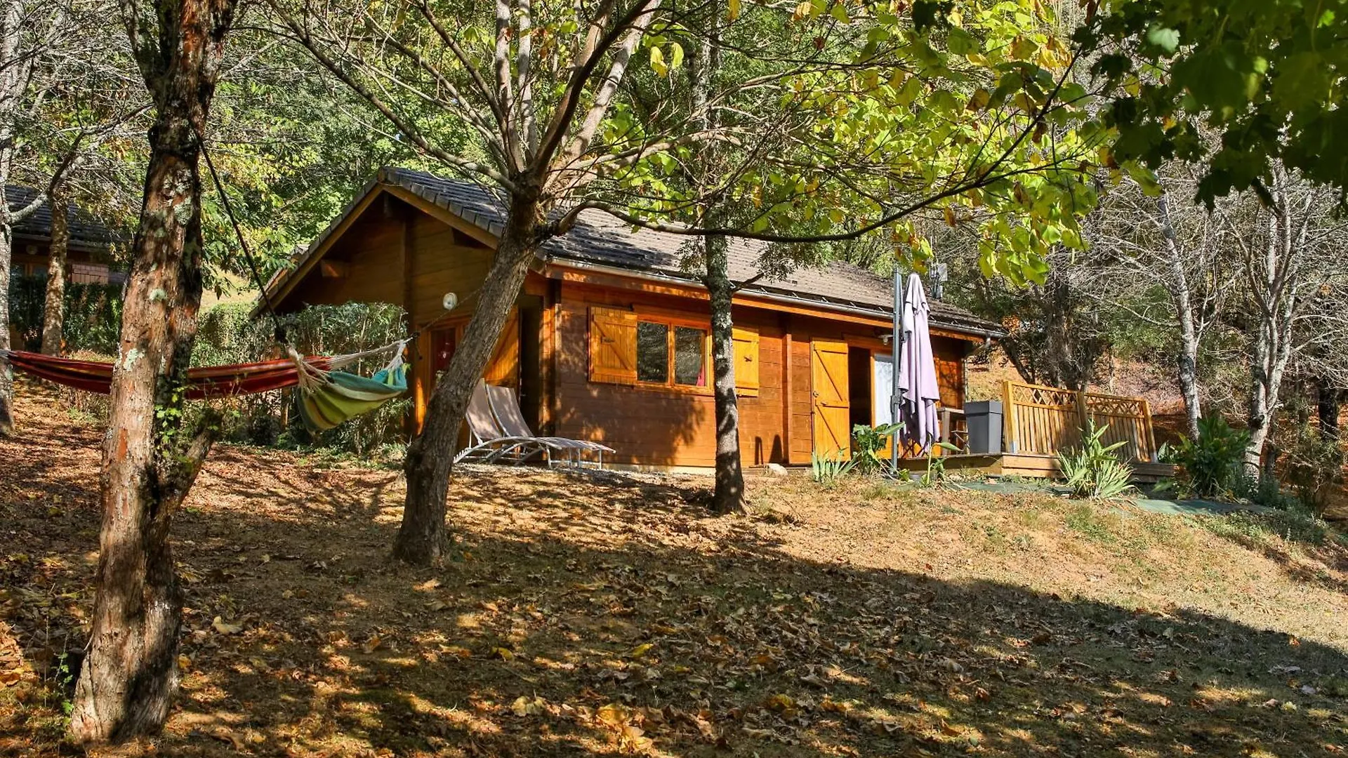Les Chalets De La Gazonne Sauveterre-de-Rouergue